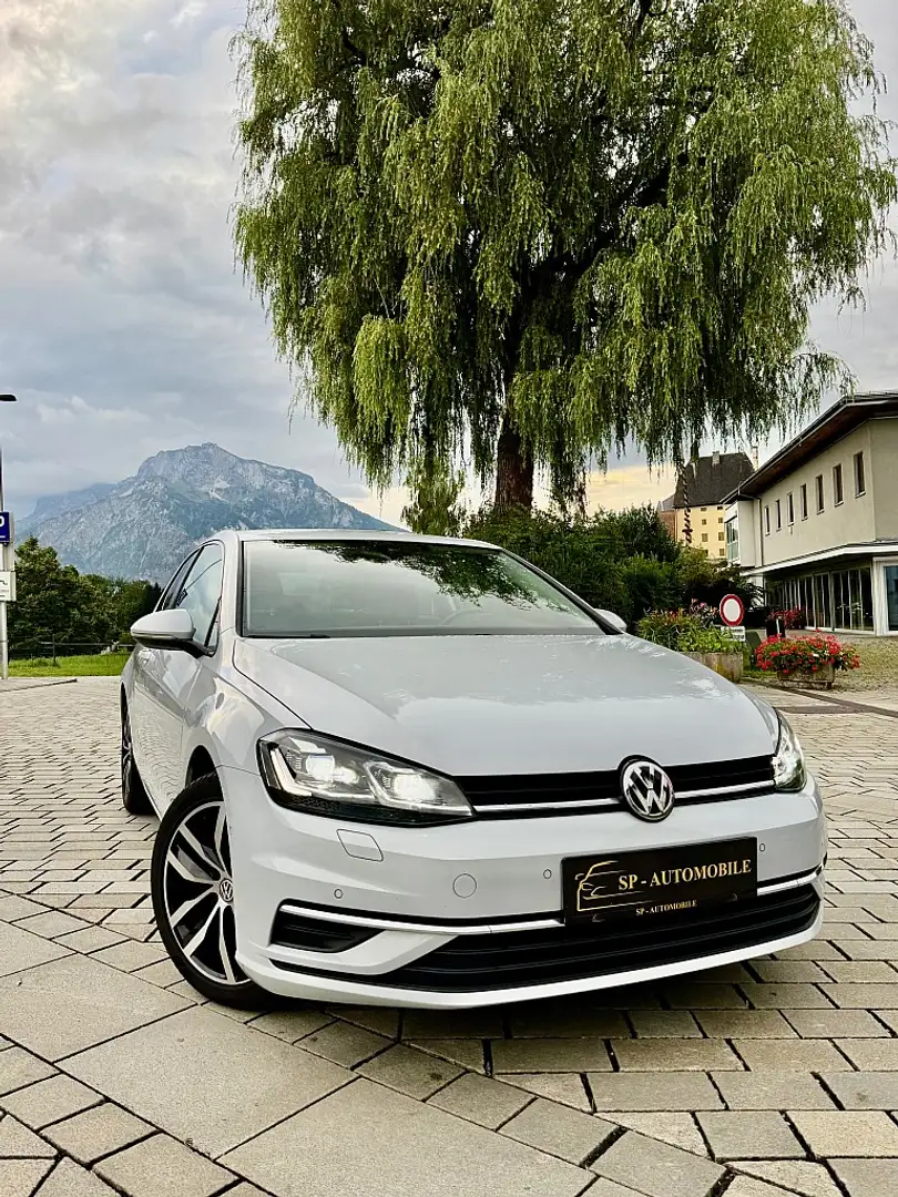 Volkswagen Golf Highline 1,6 TDI DSG Weiß - 1