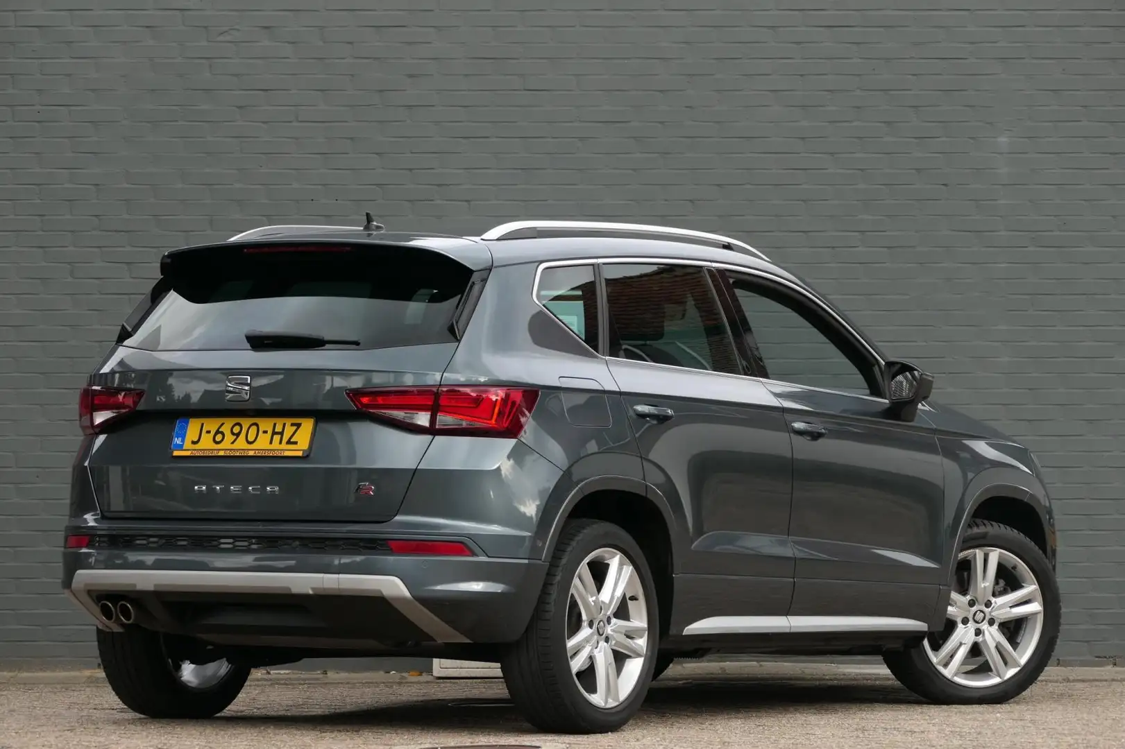 SEAT Ateca 1.5 TSI FR Business Intense 360 Camera | Vitrual C Grijs - 2