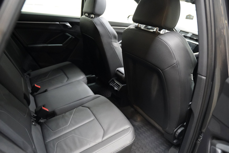 Audi Q3 40 TFSI quattro 2x S LINE PANO VIRTUAL LEER LED SF — photo 36