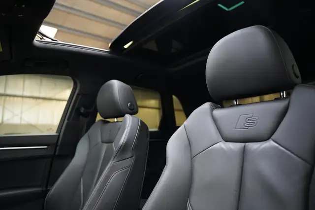 Audi Q3 view 13