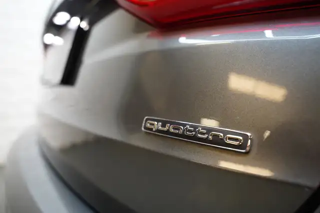 Audi Q3 view 29