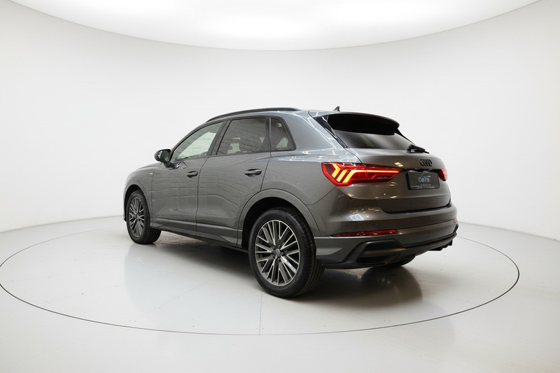 Audi Q3 40 TFSI quattro 2x S LINE PANO VIRTUAL LEER LED SF — photo 8