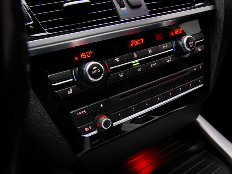 BMW X4 XDrive20i High Executive M-Sport (SCHUIF-/KANTELDA — photo 46