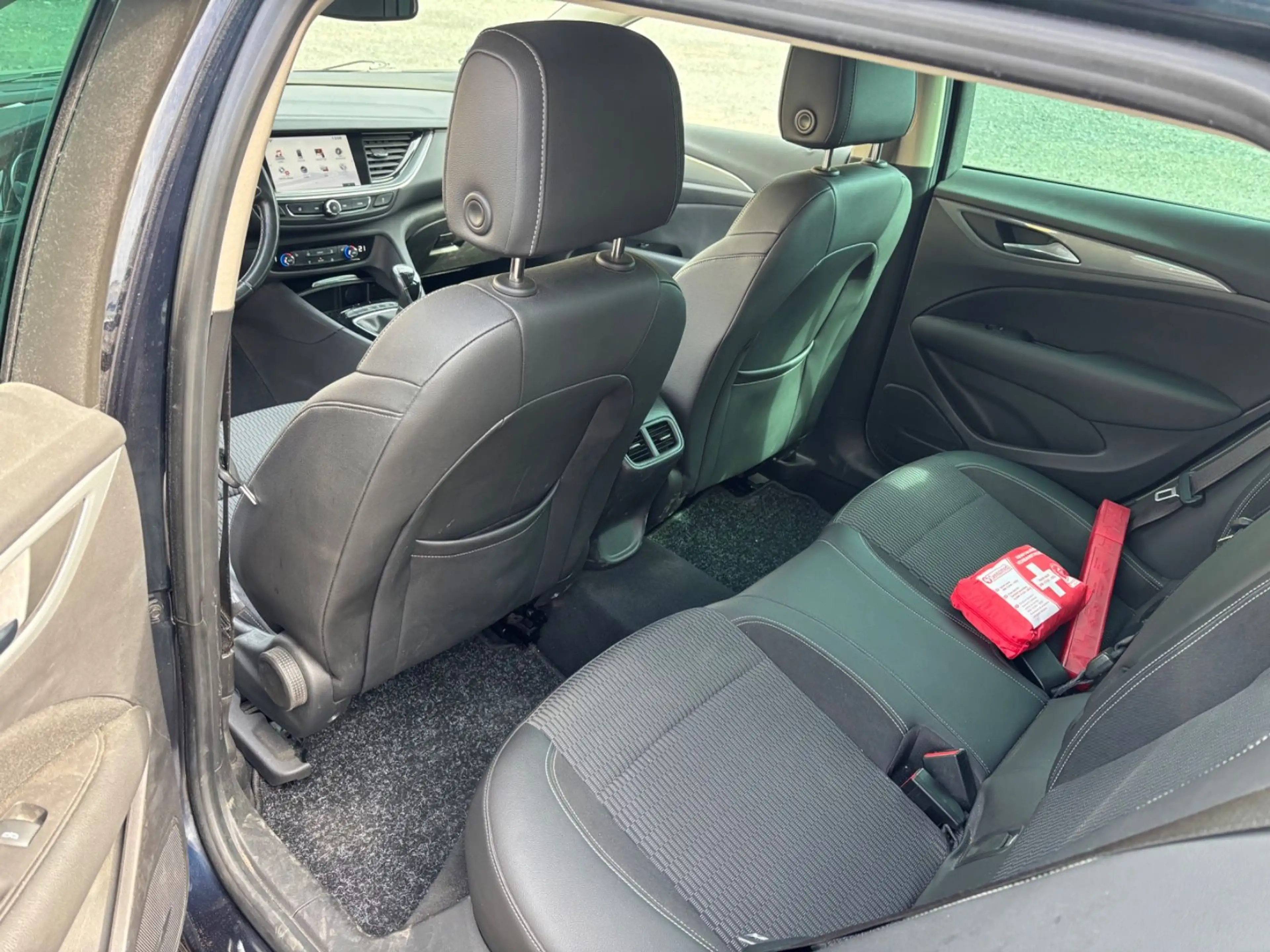 Opel Insignia B Sports Tourer Edition — photo 11