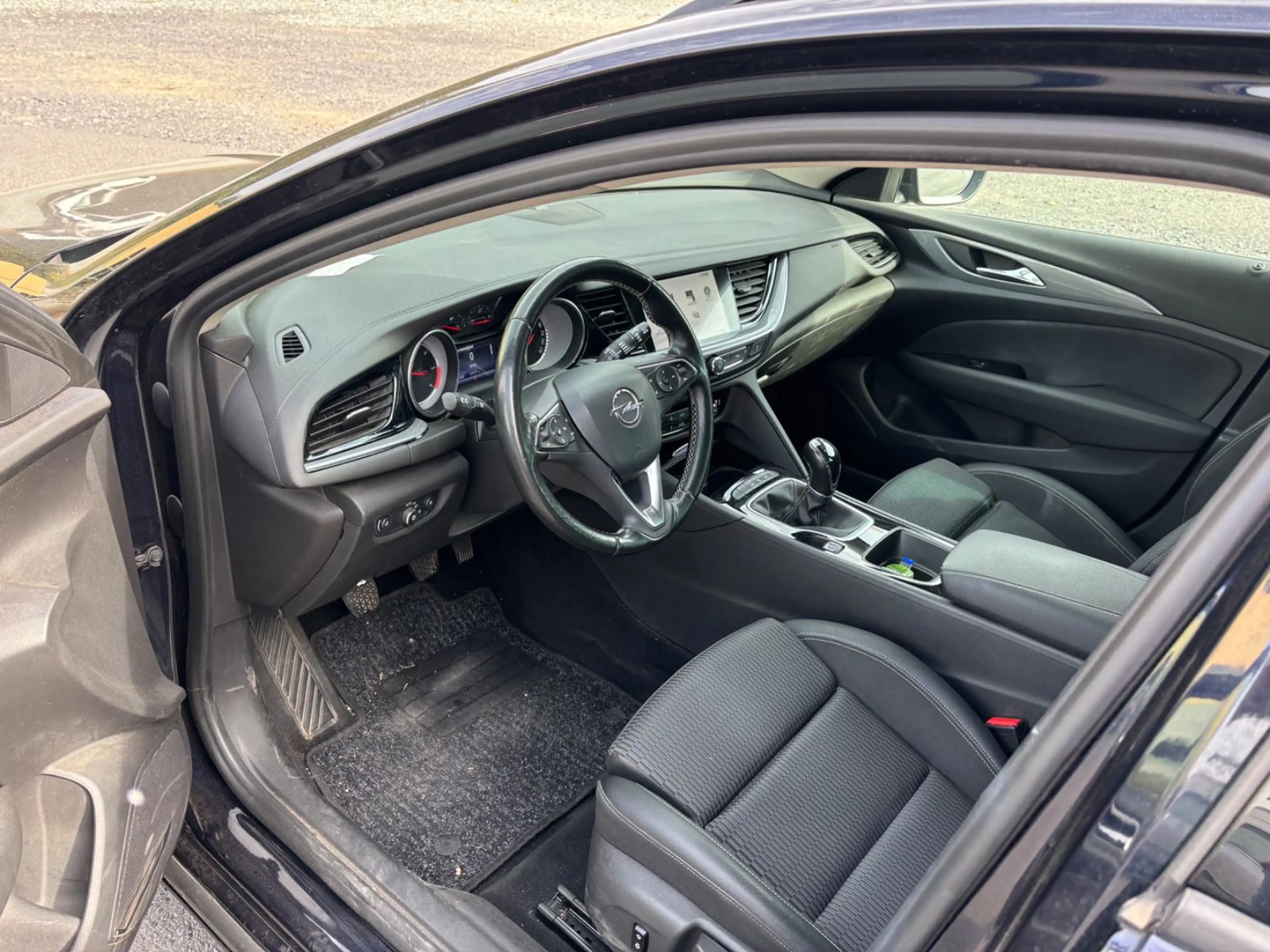 Opel Insignia B Sports Tourer Edition — photo 9