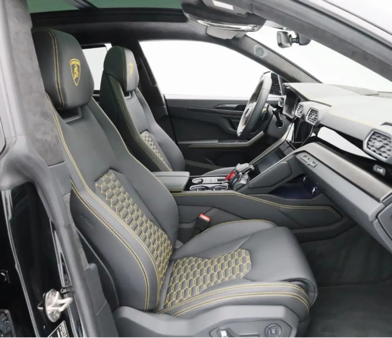 Lamborghini Urus S Fekete - 2