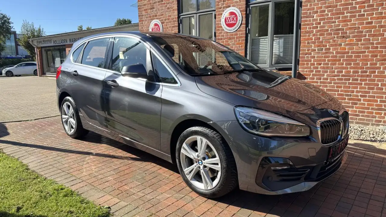 2020 BMW Sonstige F45, photograph 2