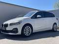 BMW 218 d Gran Tourer Aut.SPORTSITZE/LED/HIFI/RÜ.KAM/PA... Weiß - thumbnail 2