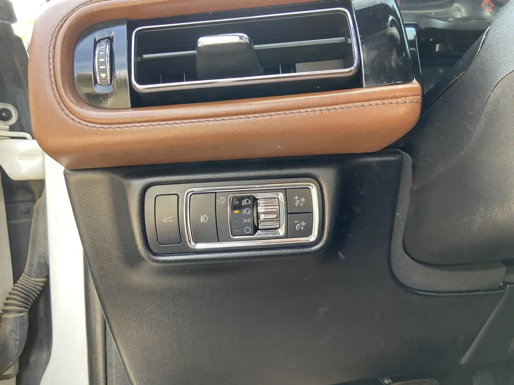 2023 Lincoln Aviator Reserve | Revel Audio | Dynamic Pkg | MoonRoof — photo 7