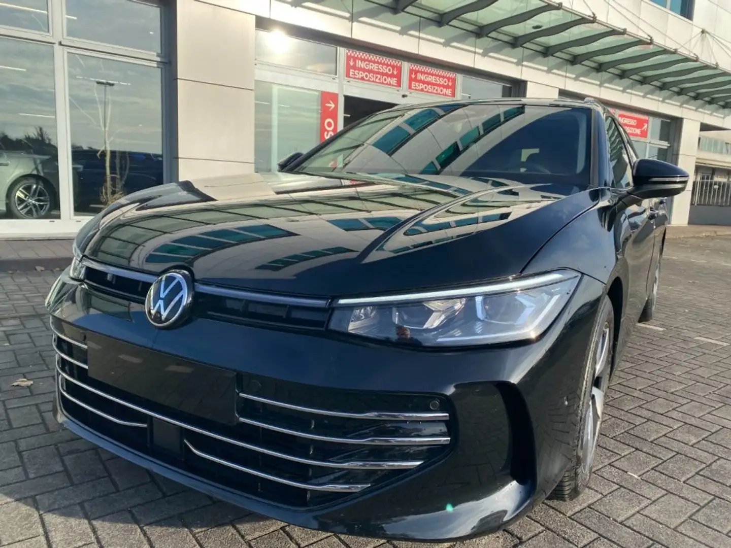 Volkswagen Passat 2.0 TDI 150 CV SCR DSG elegance Noir - 2
