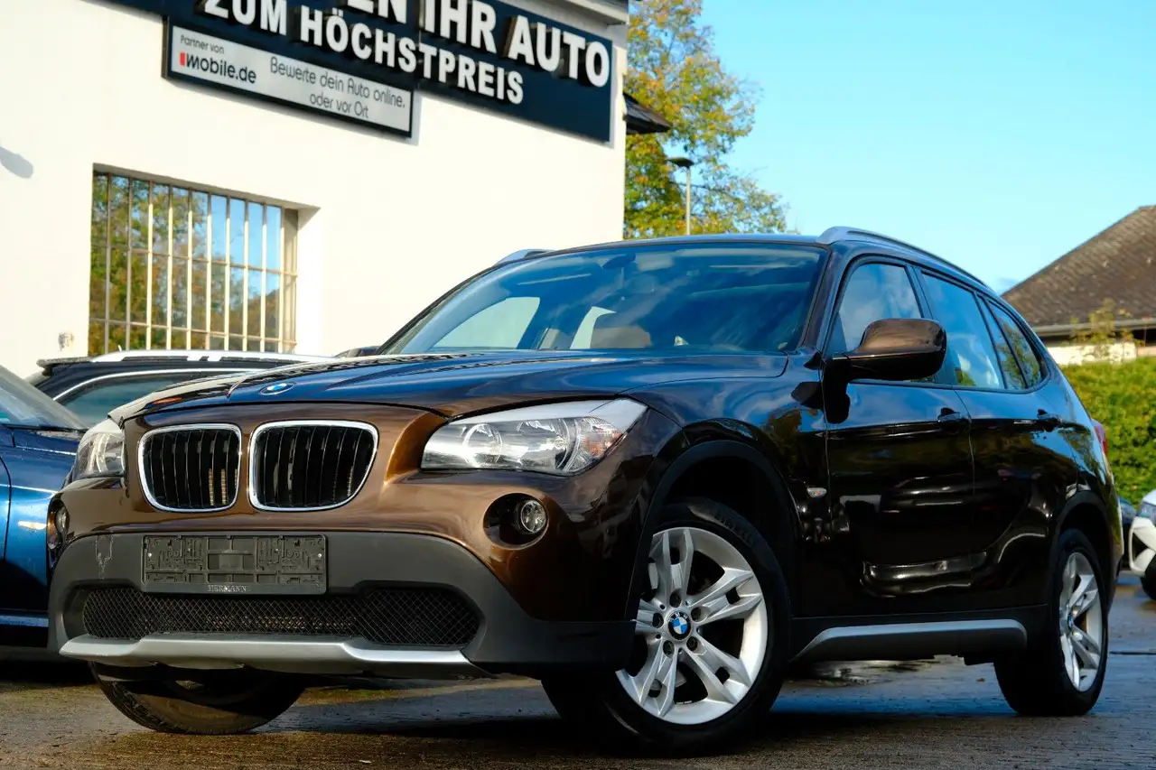 BMW X1 18D XDRIVE - 143 ch - TOIT PANORAMIQUE - VOLANT EN CUIR