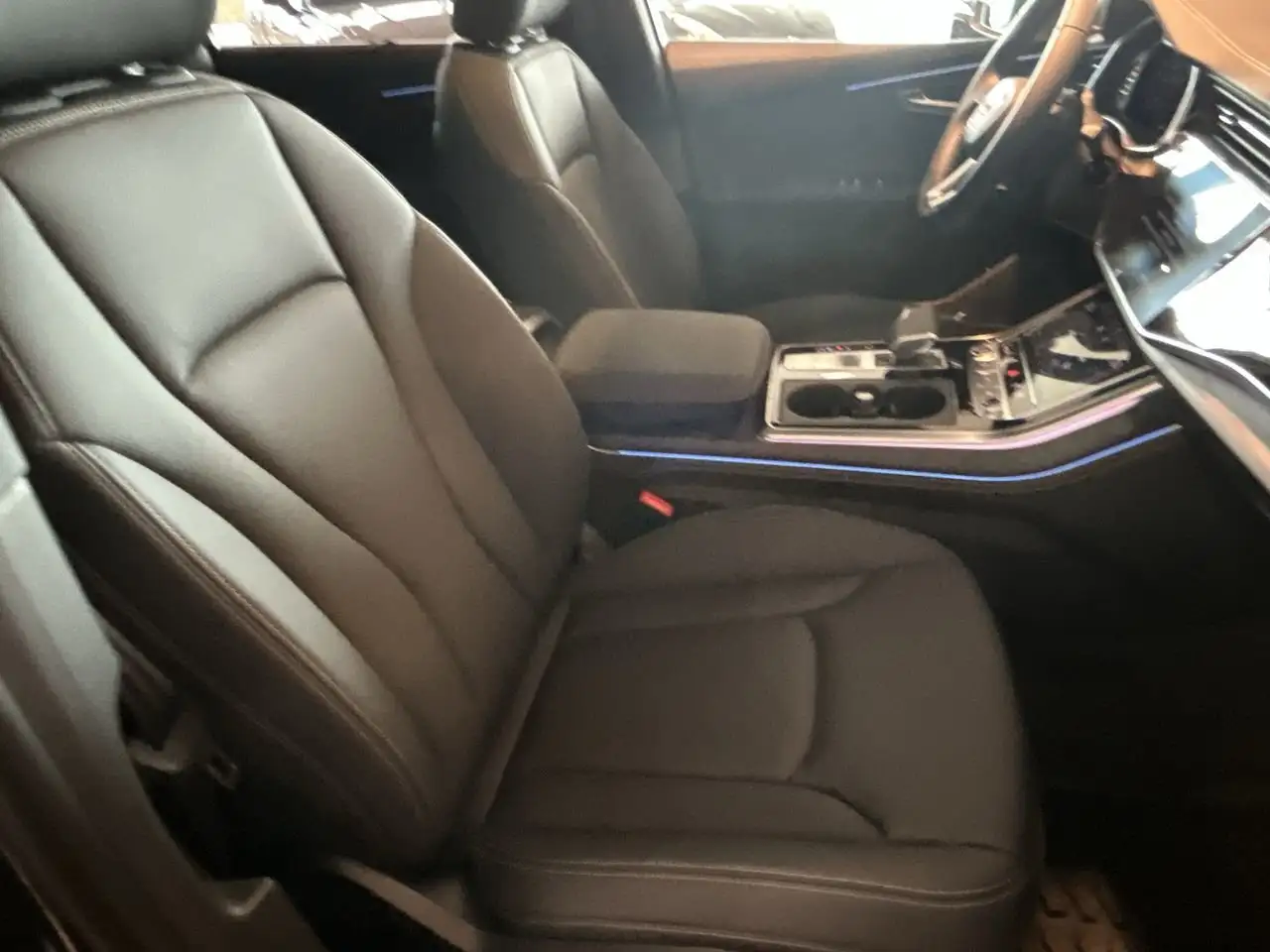Audi Q7 снимка Audi Q7