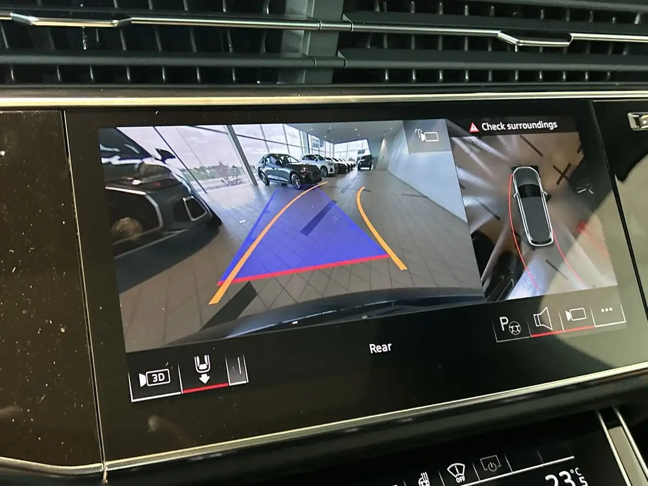 Audi Q7 снимка Audi Q7