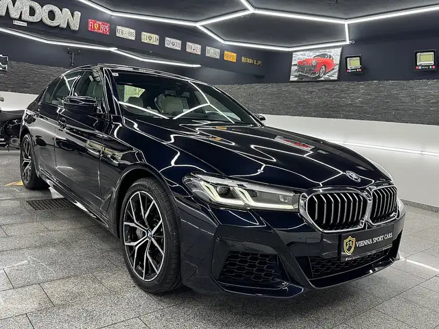 BMW 5 Series view 5