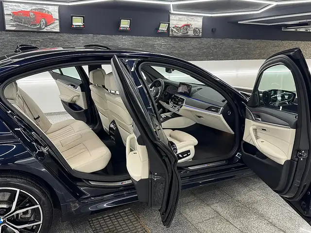 BMW 5 Series view 14