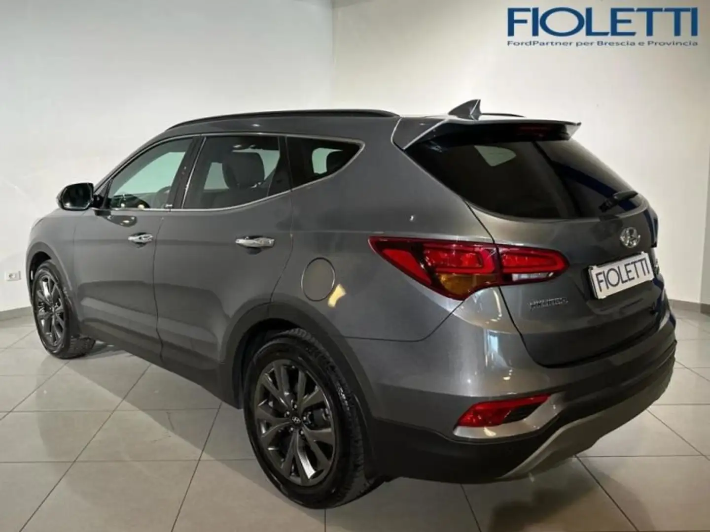 Hyundai SANTA FE 3ªS. 12-18 2.2 CRDI 4WD A/T XPOSSIBLE Šedá - 2