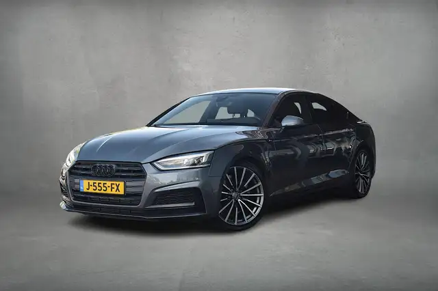 Audi A5 view 2