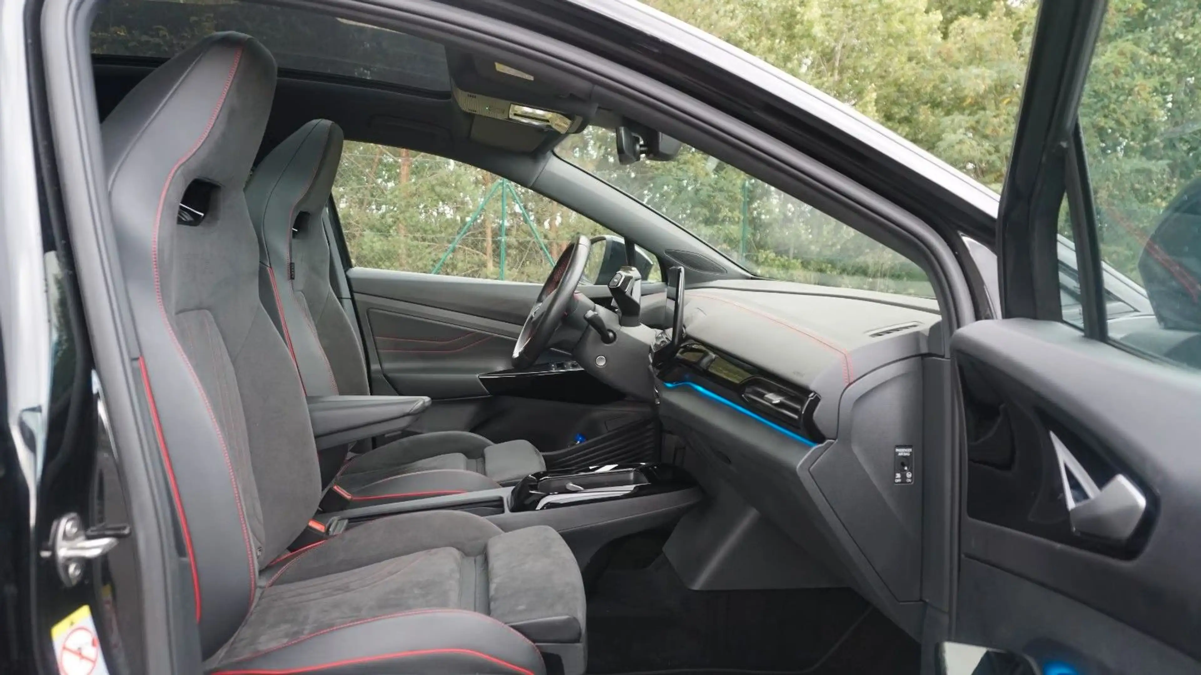 Volkswagen ID.4 GTX 4Motion IQ ACCCamAHKPanoMassageKey — photo 13