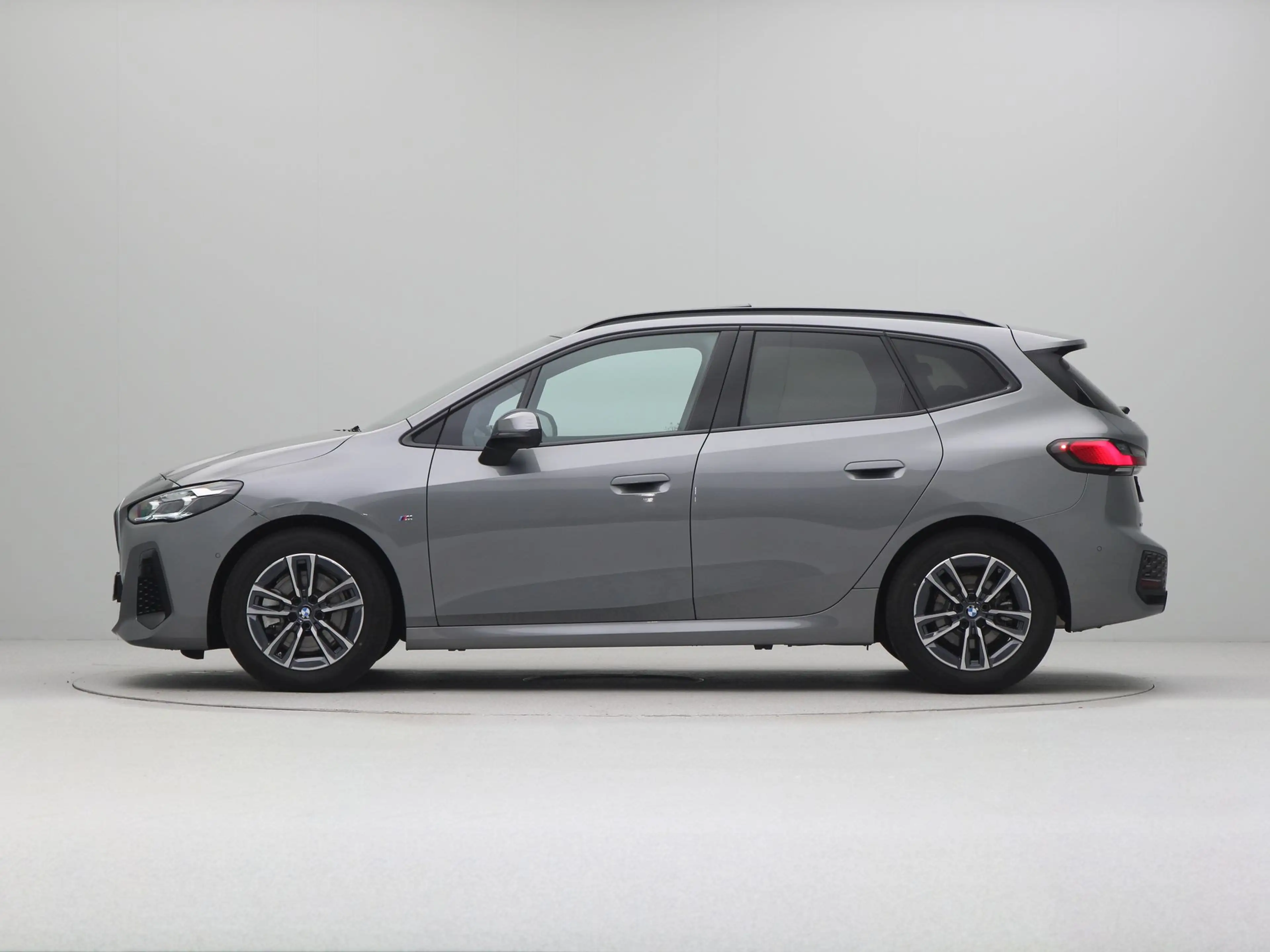 BMW 223 2-serie Active Tourer 223i xDrive — photo 12
