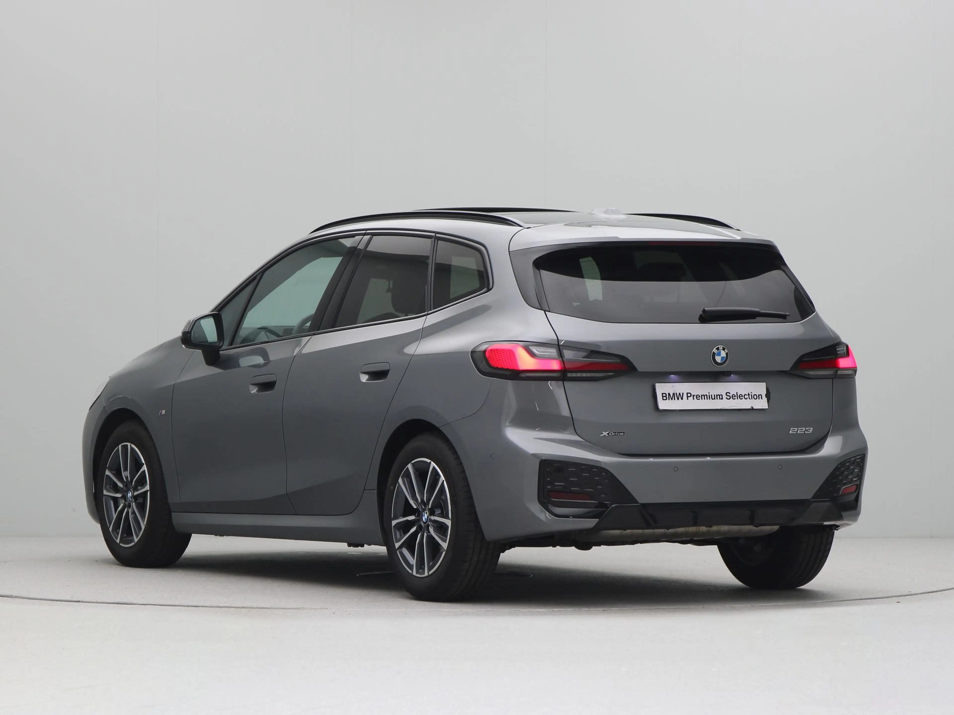 BMW 223 2-serie Active Tourer 223i xDrive — photo 11