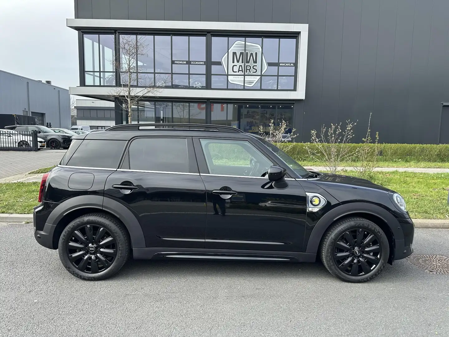MINI Cooper S Countryman Mini 2.0 E ALL4 Chili Leder, HUD, Camera, Adap. CC Zwart - 2