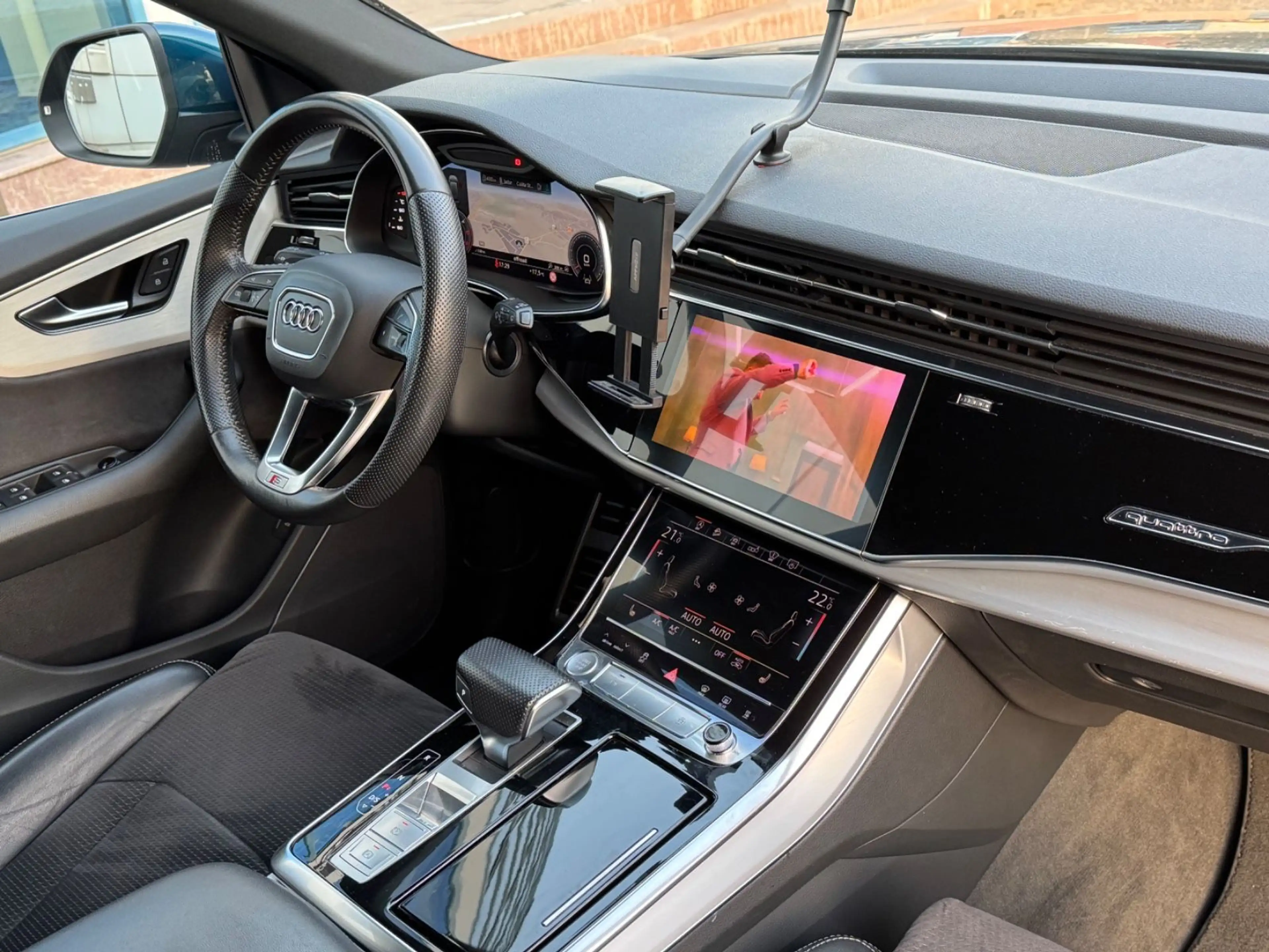 Audi Q8 50 TDI 210 KW quattro 3 S-line Standheizung — photo 9