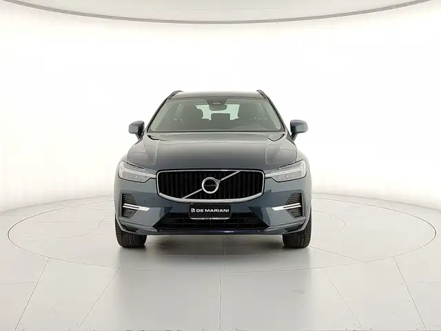 Volvo XC60 view 8