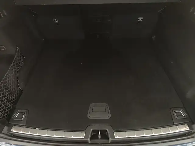 Volvo XC60 view 11