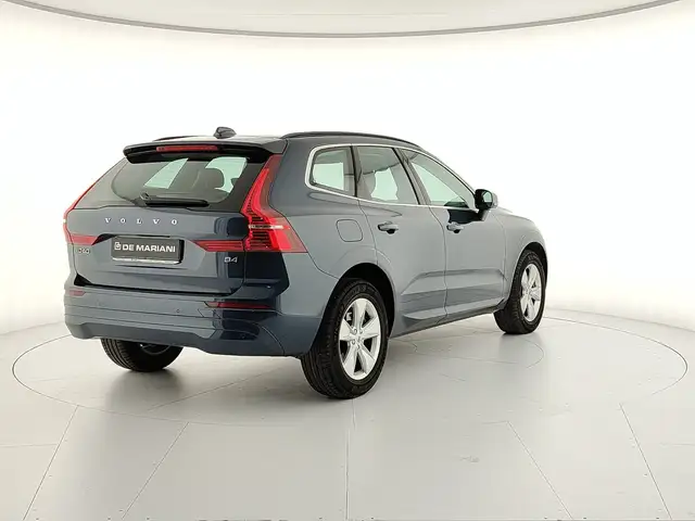 Volvo XC60 view 5