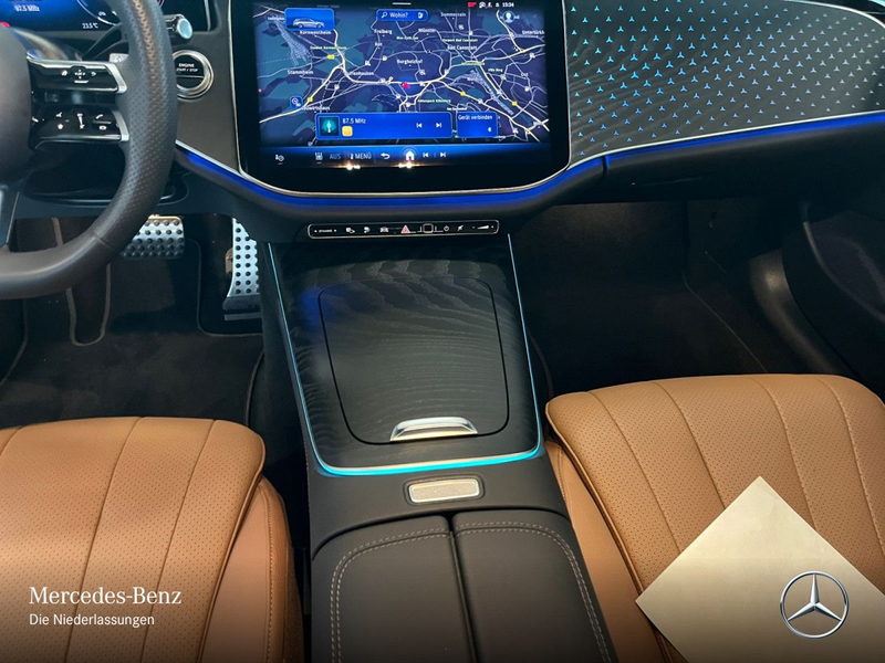 Mercedes-Benz E 300 e T Hybrid AMG WideScreen 360° Burmester AHK — photo 15