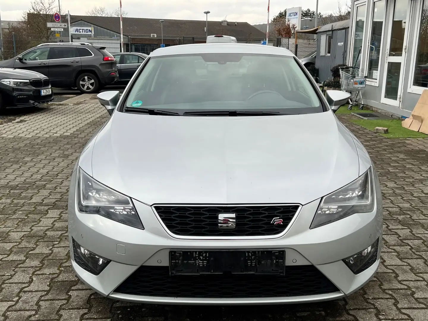 SEAT Leon 1.8 SC FR Stříbrná - 2