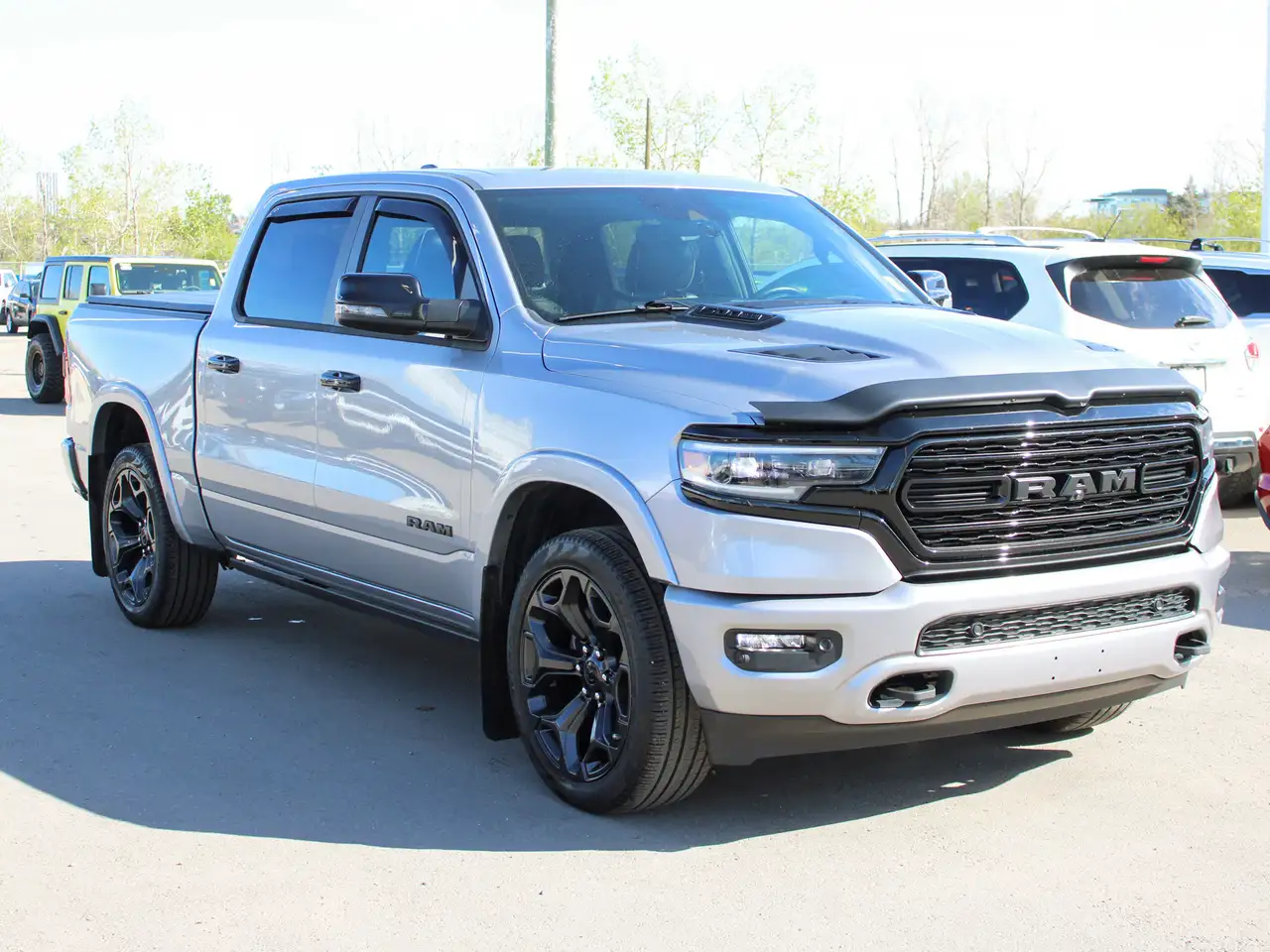 RAM 1500 снимка RAM 1500