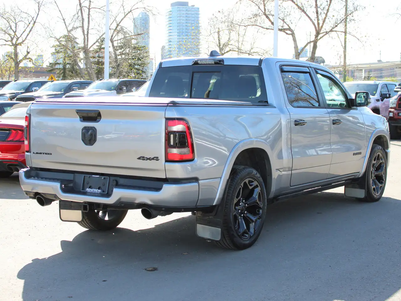 RAM 1500 снимка RAM 1500