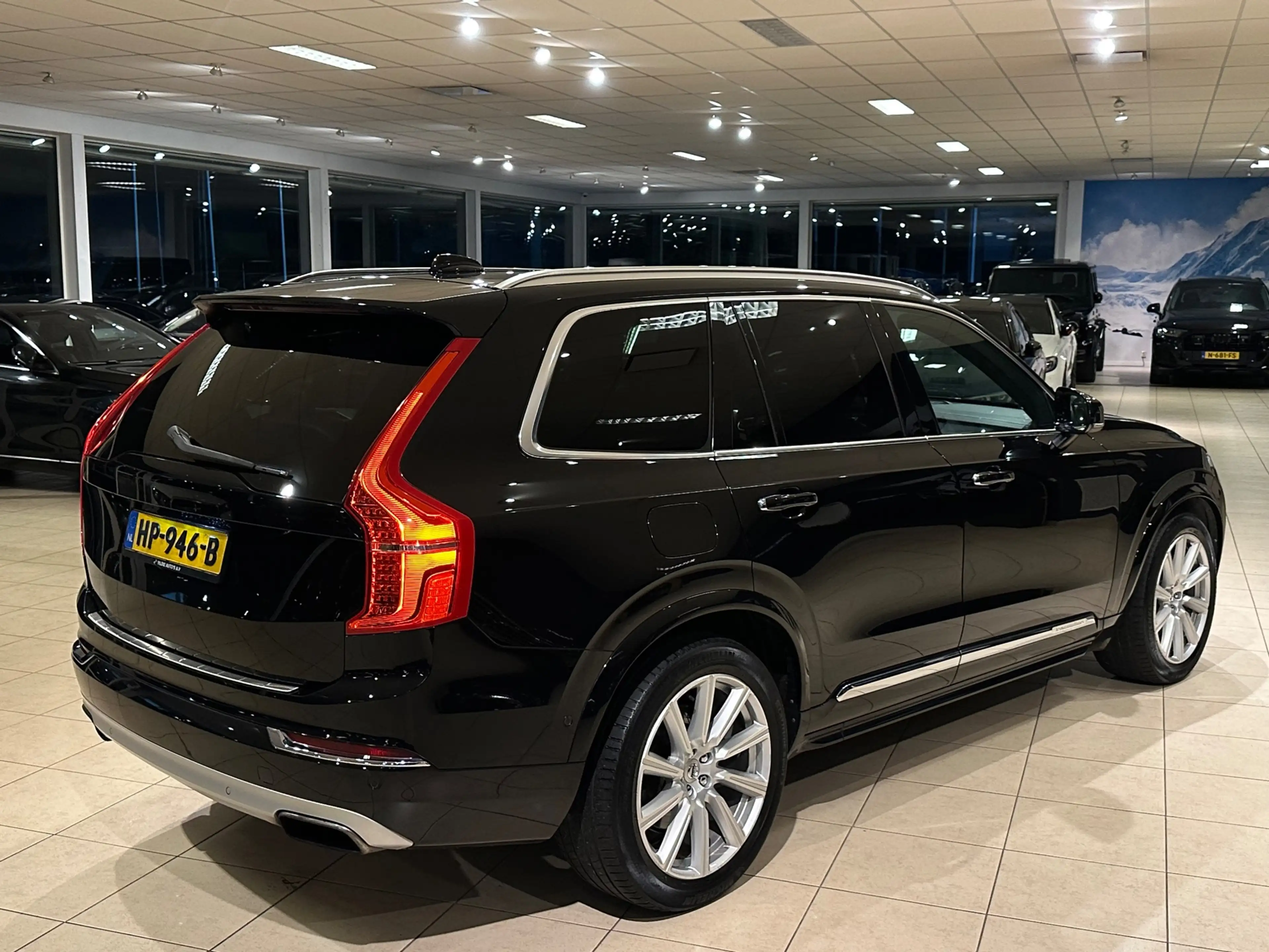 Volvo XC90 2.0 T8 AWD Inscription|TREKHAAK|PANO|7P.|B&W|VOLL — photo 11