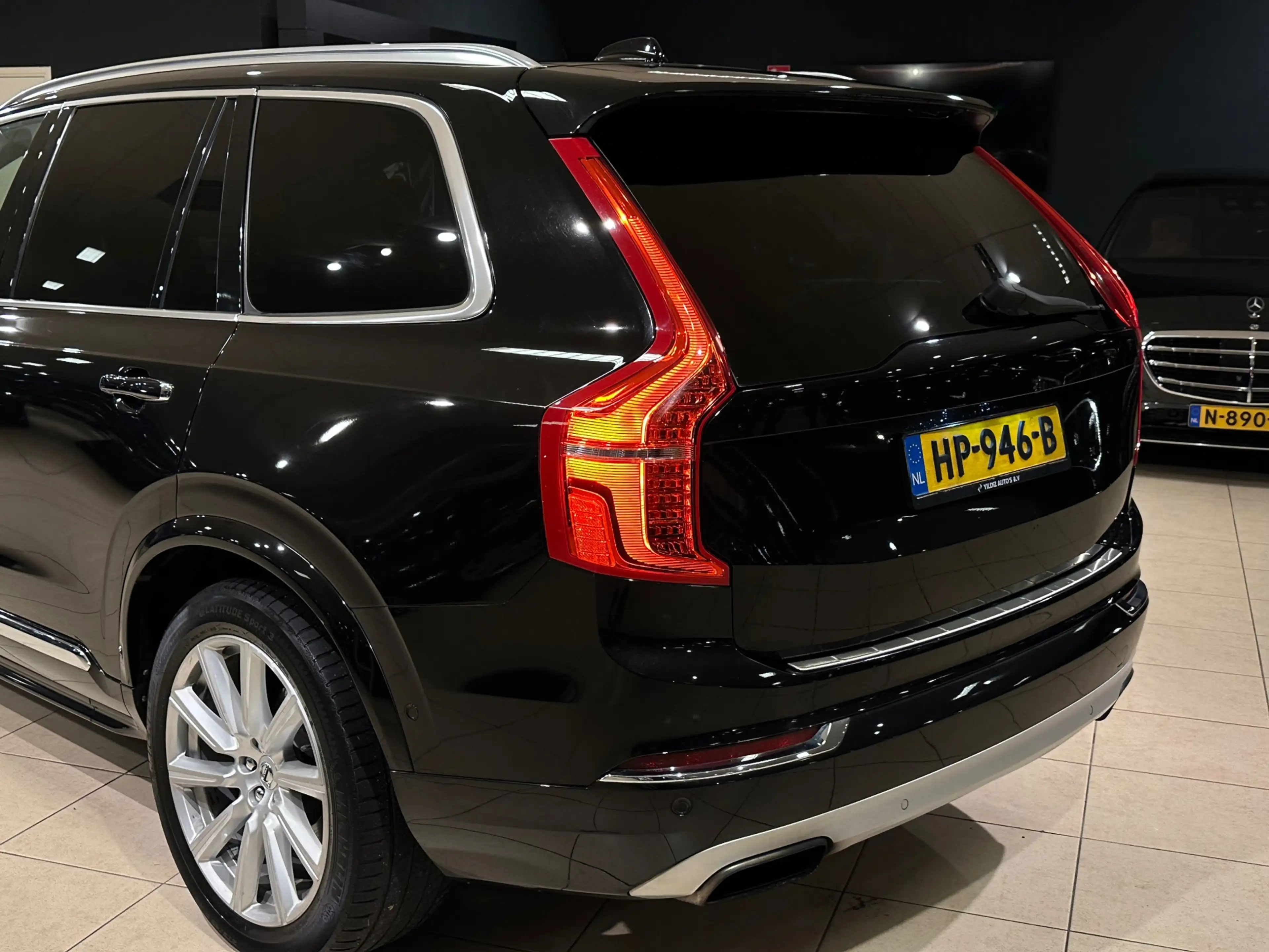 Volvo XC90 2.0 T8 AWD Inscription|TREKHAAK|PANO|7P.|B&W|VOLL — photo 9