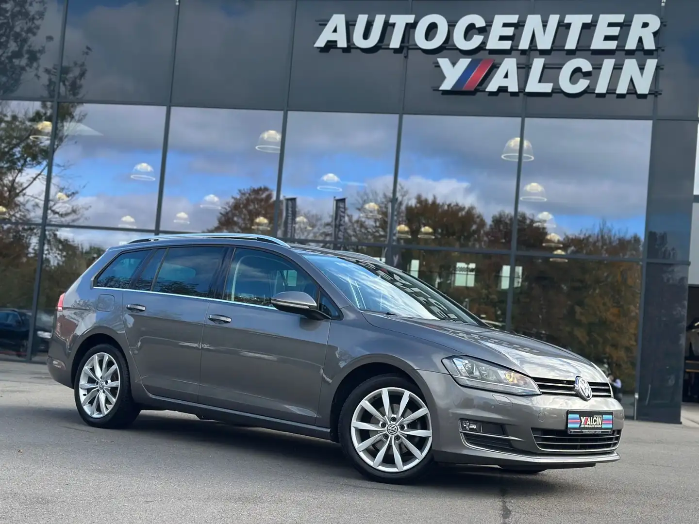 Volkswagen Golf 1.4 TSI Highline Variant S-HE/PDC/XENON/TEM Gris - 1