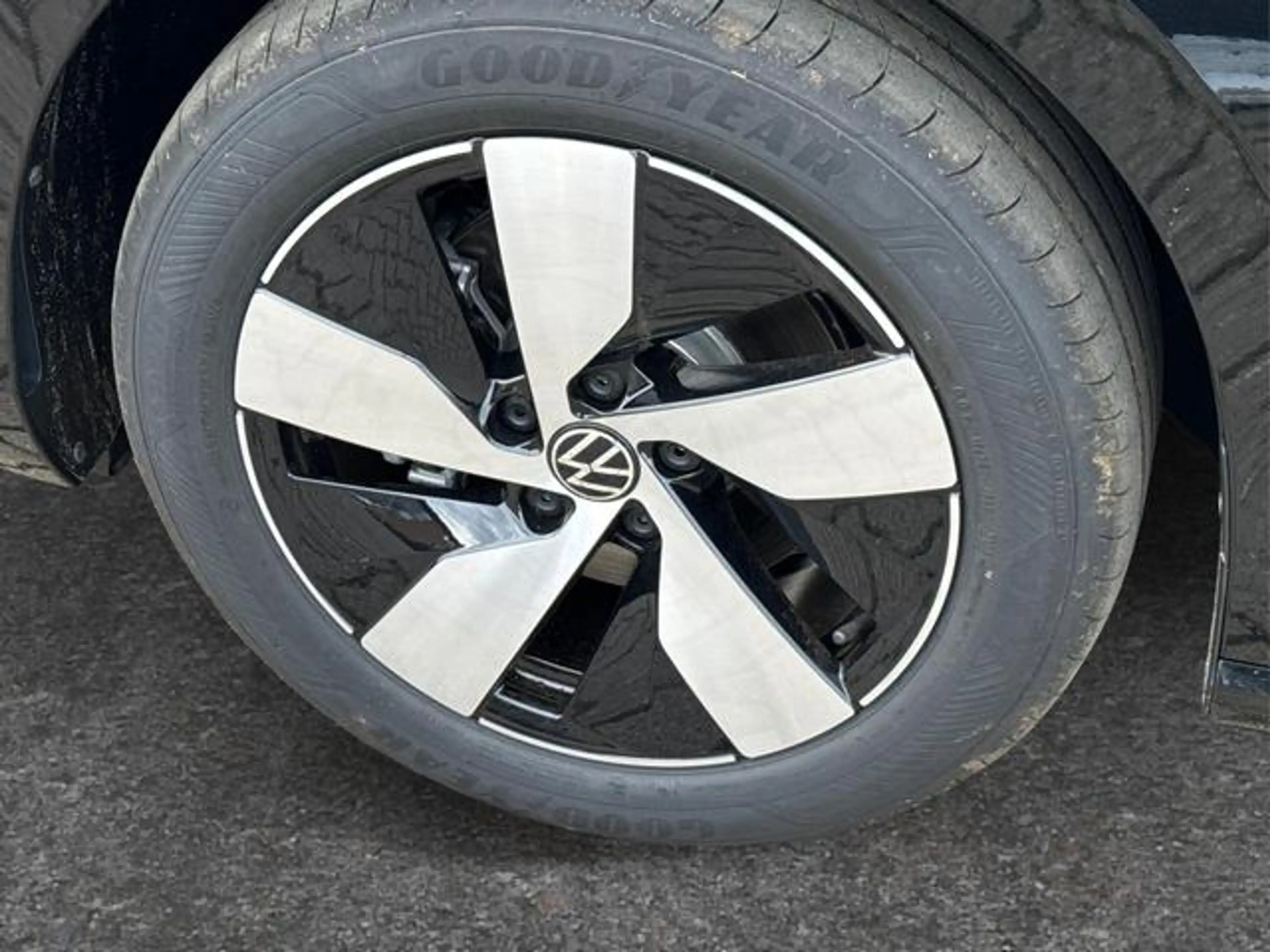 Volkswagen Passat Variant Business DSG+AHK+MASSAGE+NAVI+... — photo 9