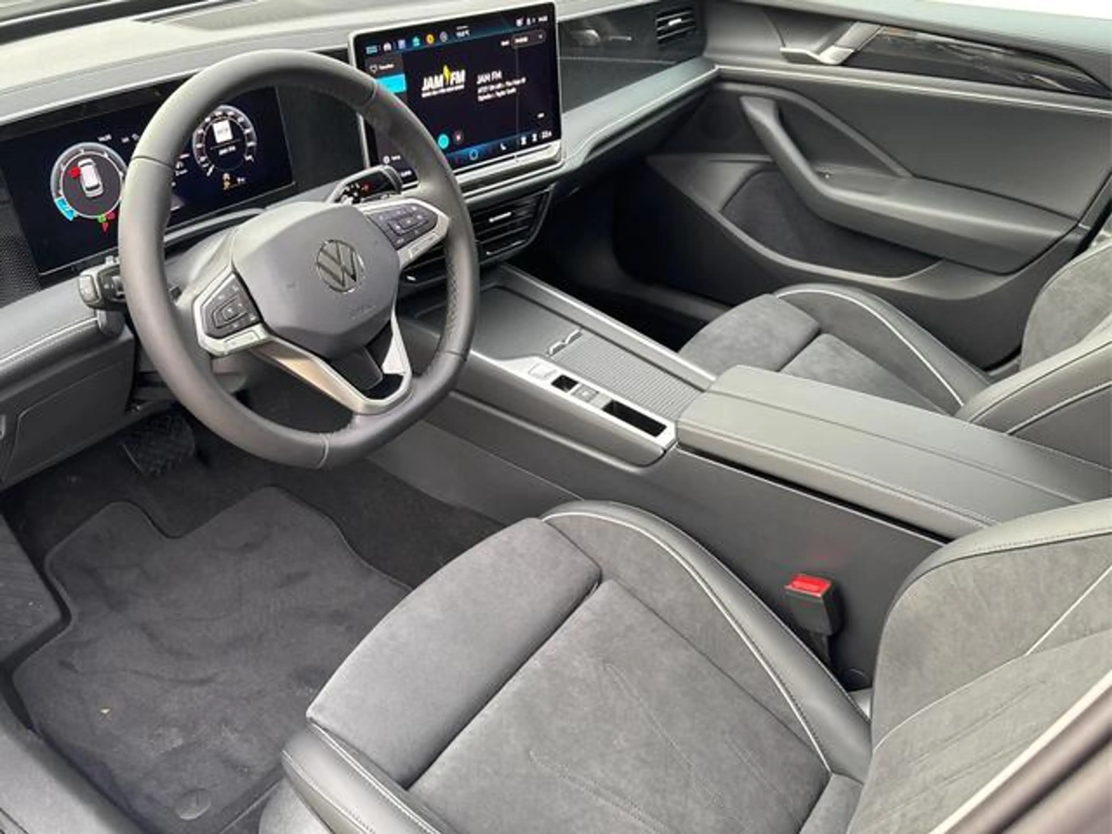 Volkswagen Passat Variant Business DSG+AHK+MASSAGE+NAVI+... — photo 10