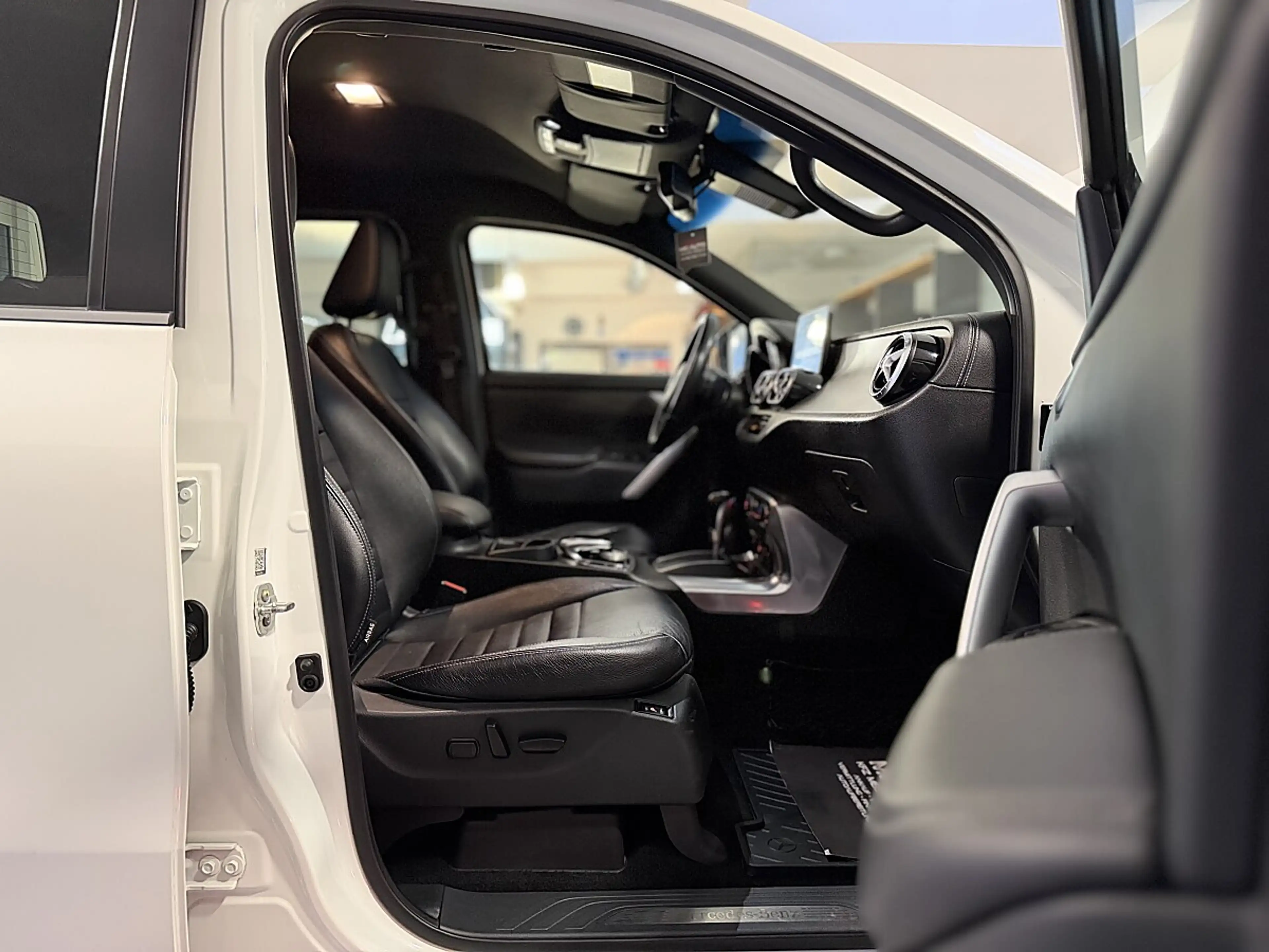 Mercedes-Benz X 350 X 350 d 4MATIC Power Aut. — photo 36