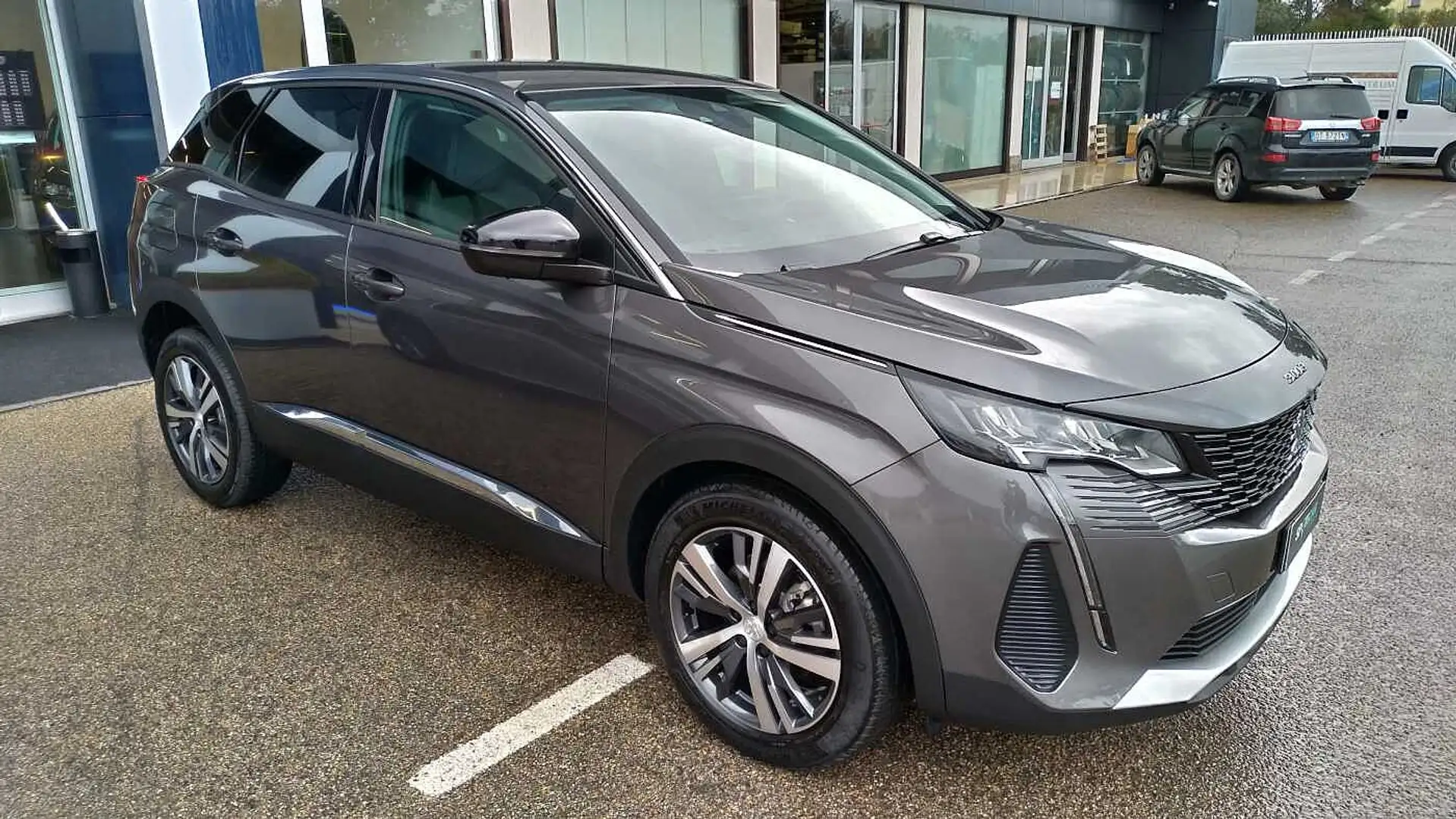 Peugeot 3008 2ª serie HYBRID 225 EAT 8 GT Grigio - 2