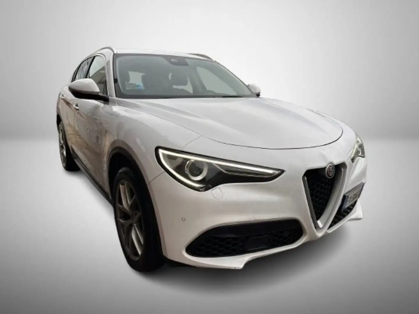 Alfa Romeo Stelvio 2.2 Turbodiesel 190 CV AT8 Q4 Executive Bianco - 1