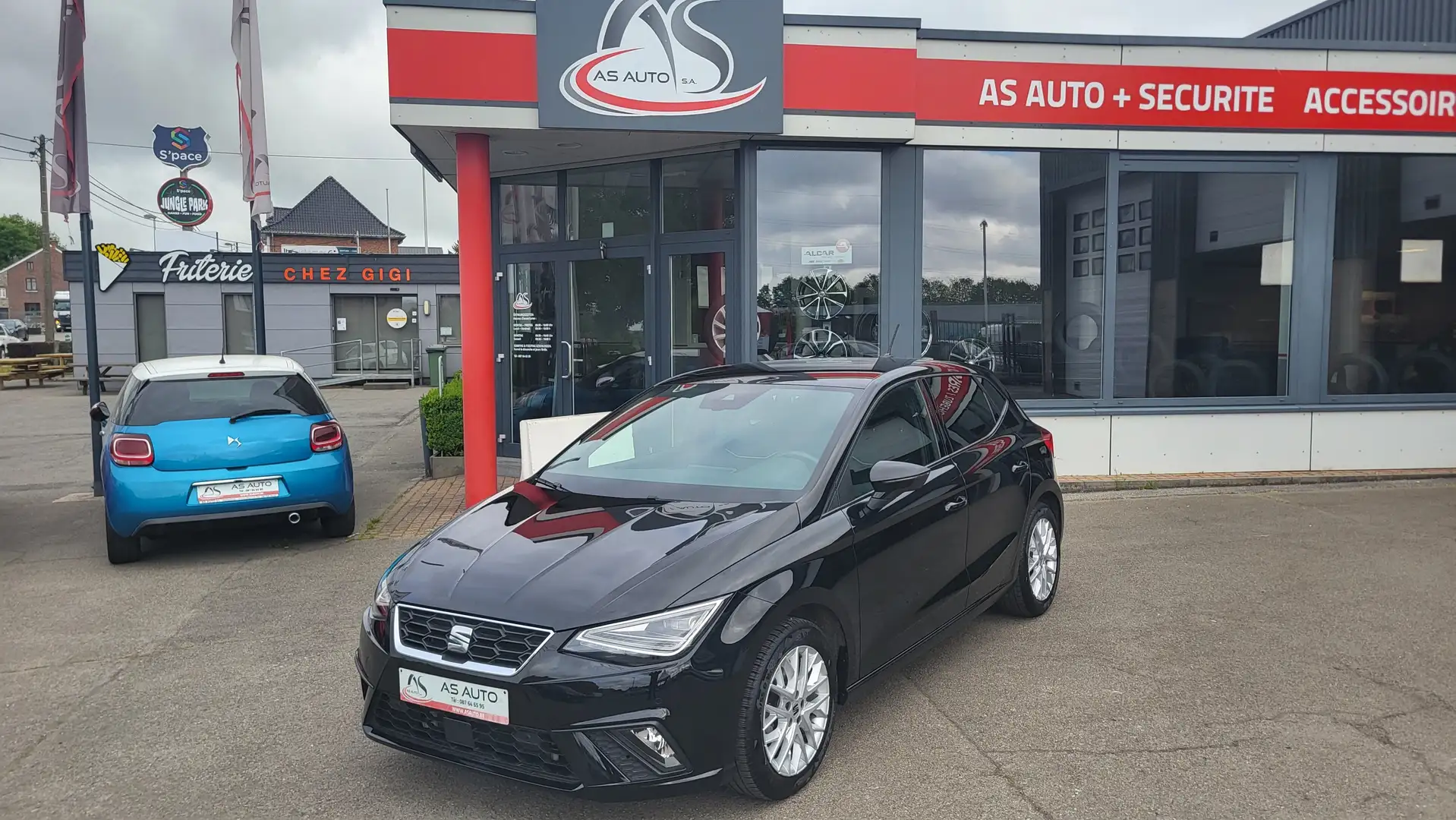 SEAT Ibiza 5P 1.0 TSI 110cv 6V "FR Line" Edition Zwart - 1
