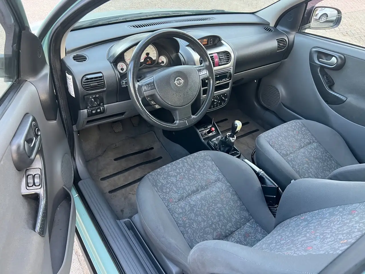 Opel Corsa 1.8-16V GSi - Stoelverwarming - Airco - 125Pk, foto 6