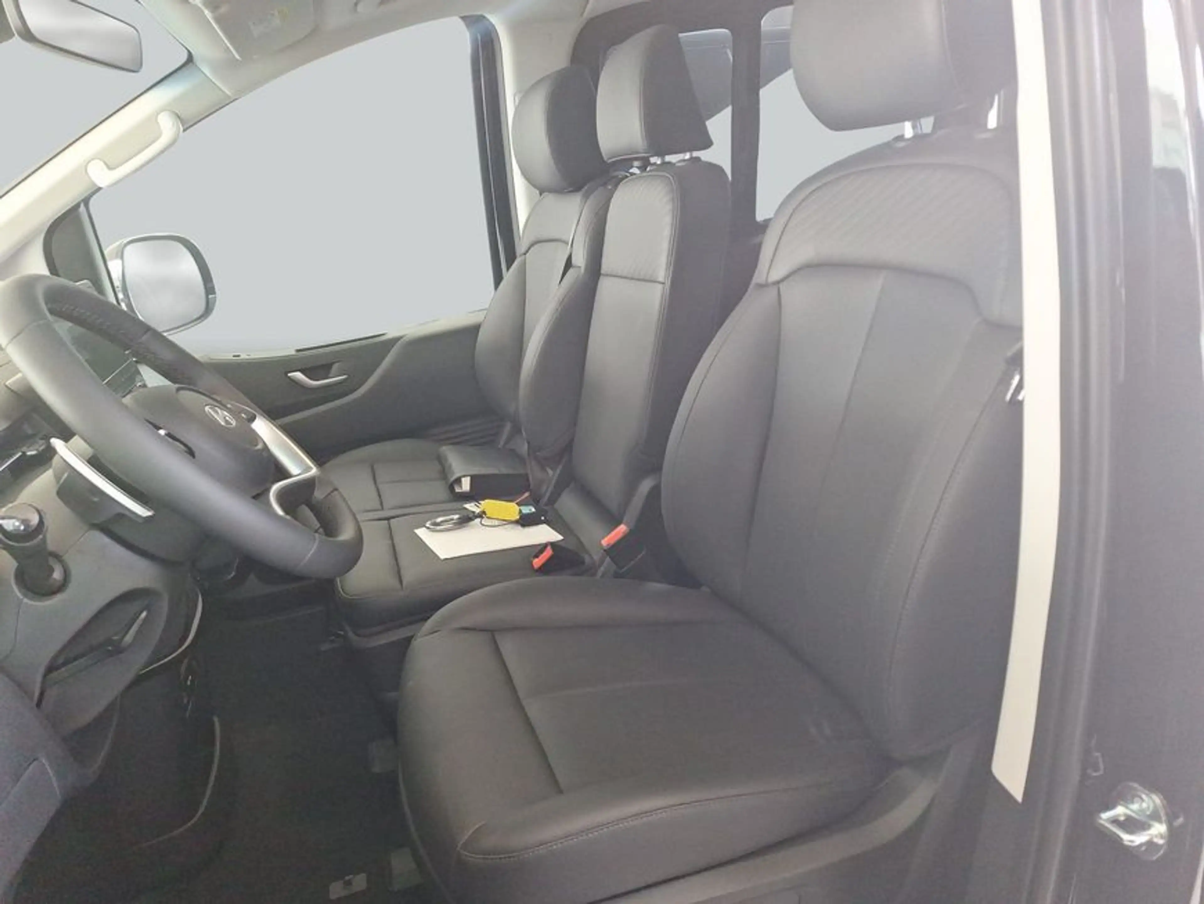 Hyundai STARIA STARIA 1.6 T-GDI HEV Prime 118 kW, 5-türig — photo 7
