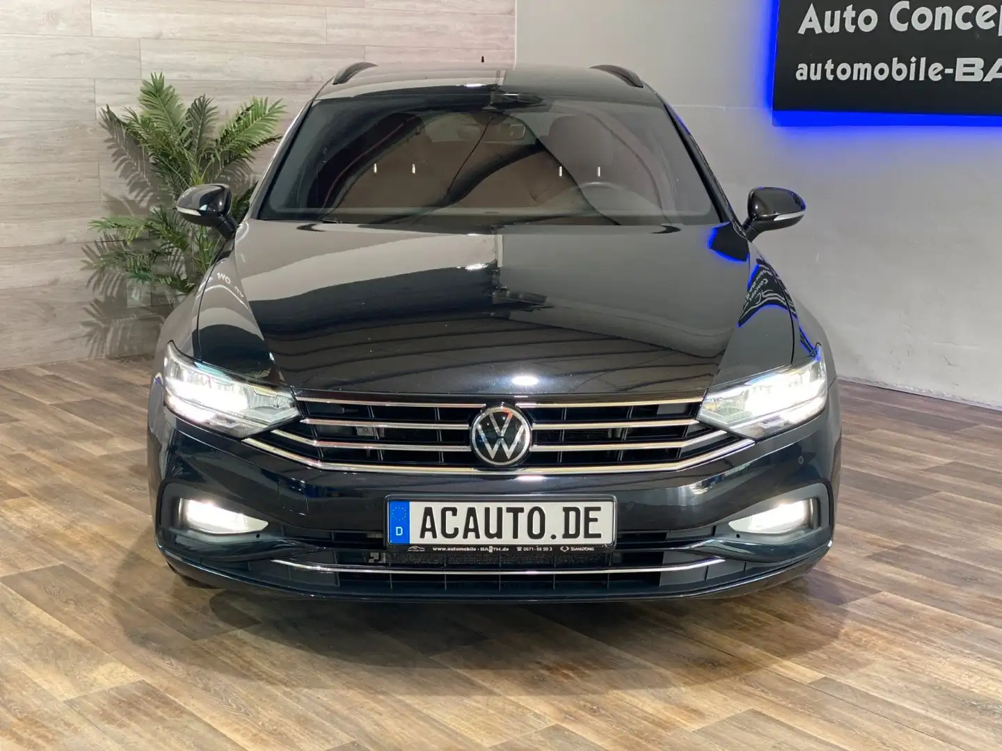 Volkswagen Passat Variant Business *AHK*NAVI*LED*Massage* Schwarz - 2