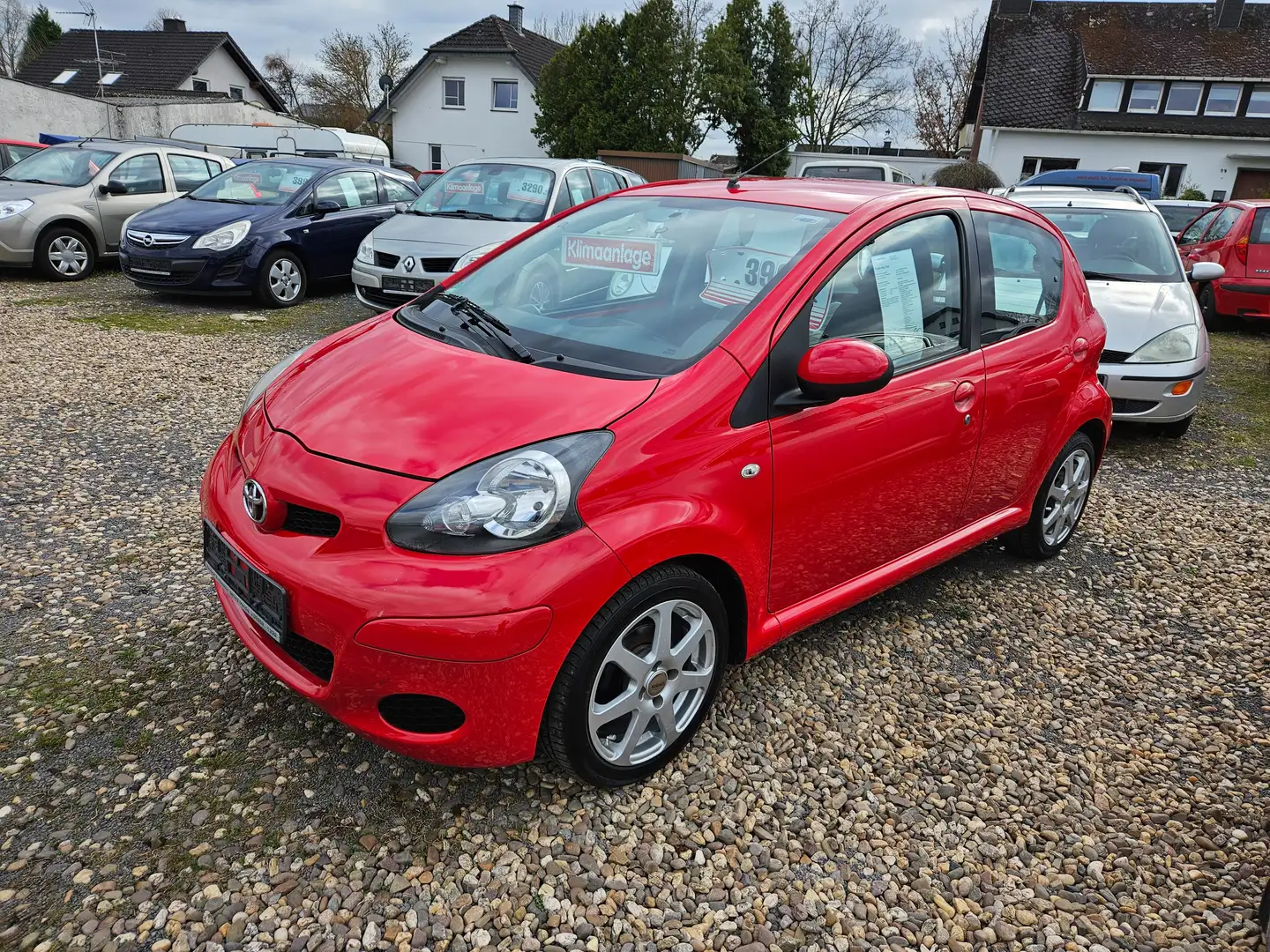 Toyota Aygo Cool Rot - 1