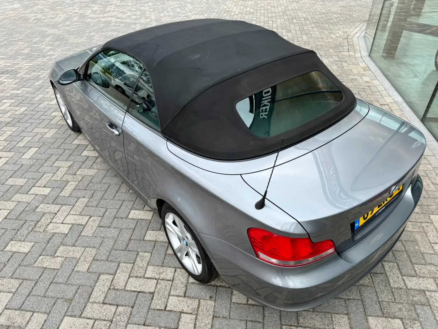 BMW 118 1-serie Cabrio 118i Executive NAP, LEDER, CLIMA, C Gris - 2