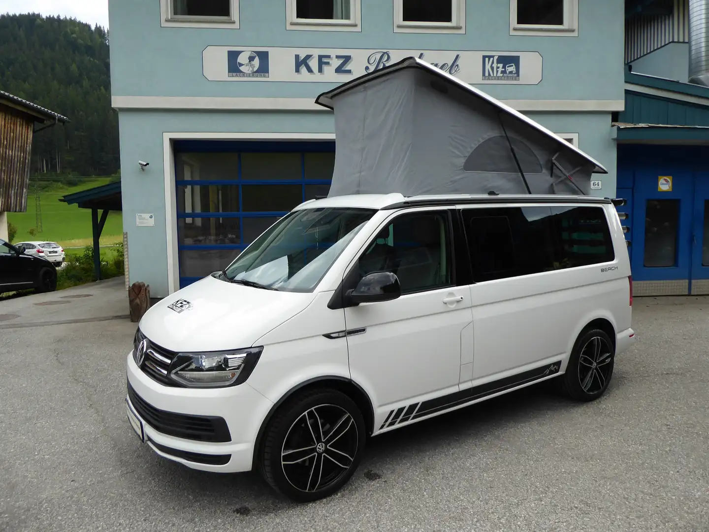 Volkswagen T6 California Beach Weiß - 1