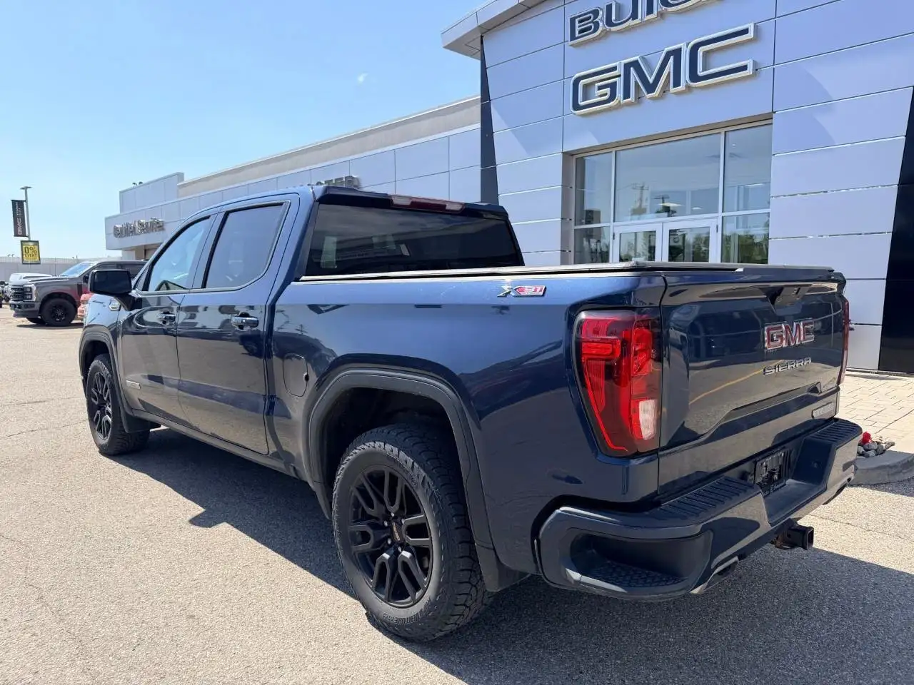 GMC Sierra 1500 снимка GMC Sierra 1500