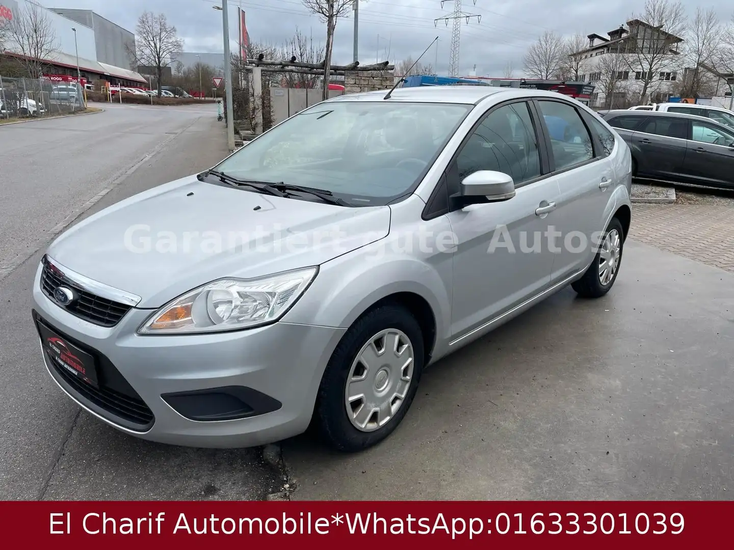 Ford Focus Lim. Concept Silber - 2